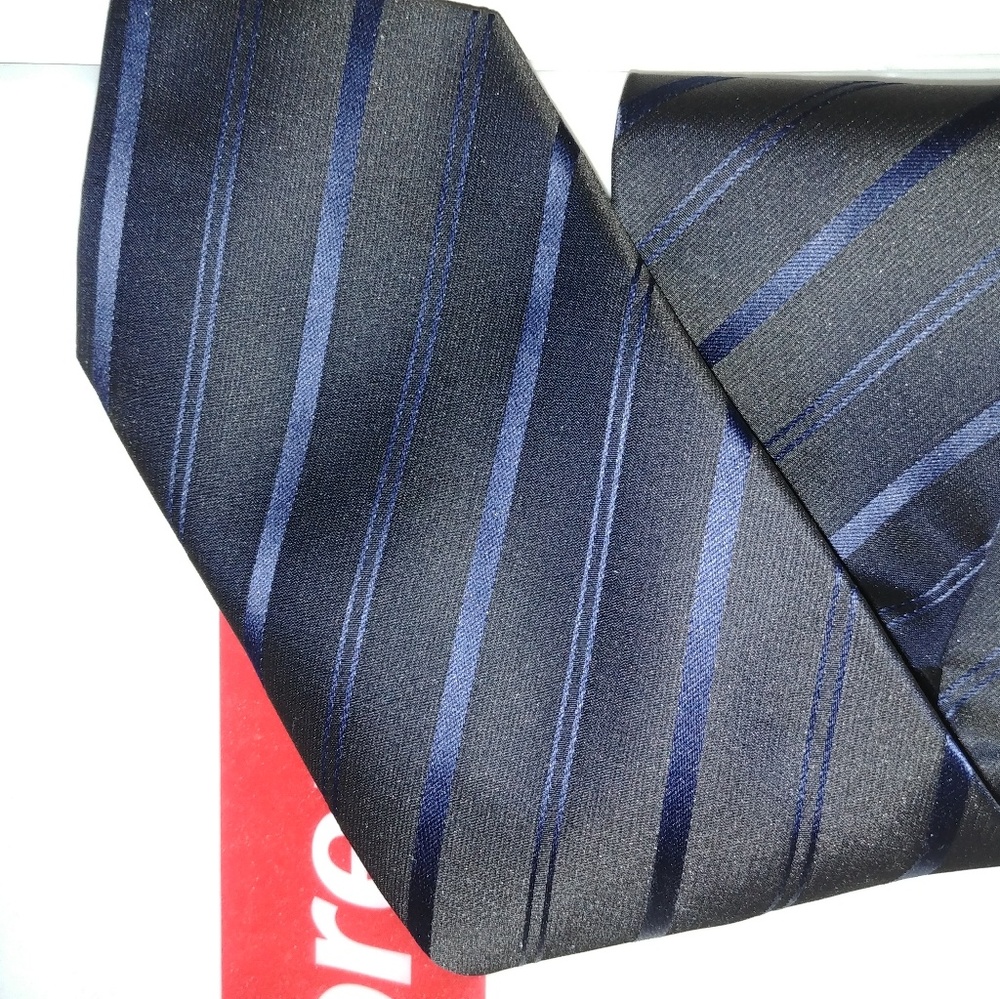 Designer Silk Tie New with out Tag
